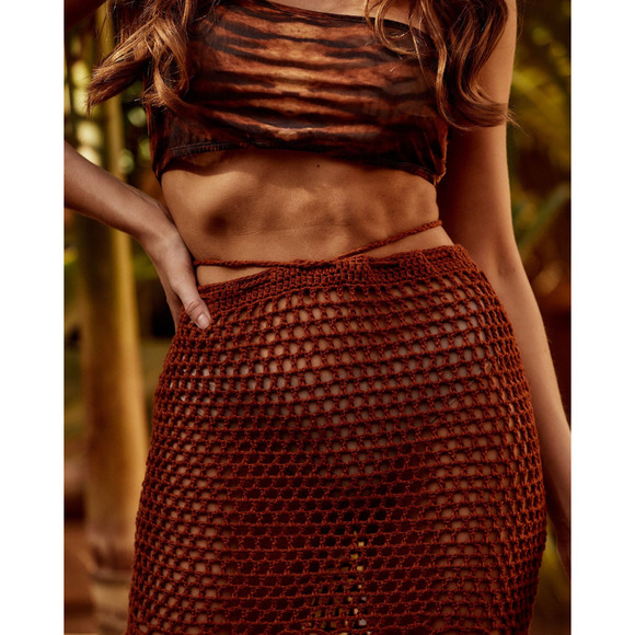 Carried Away Rust Crochet Skirt M - Picture 6 of 6
